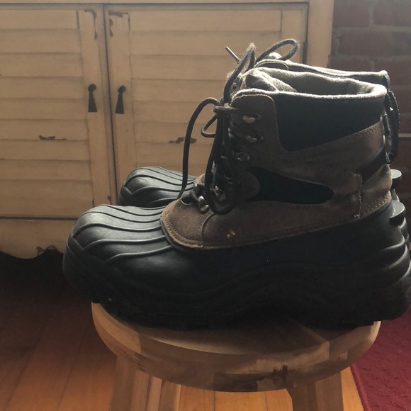 Men’s snow boots